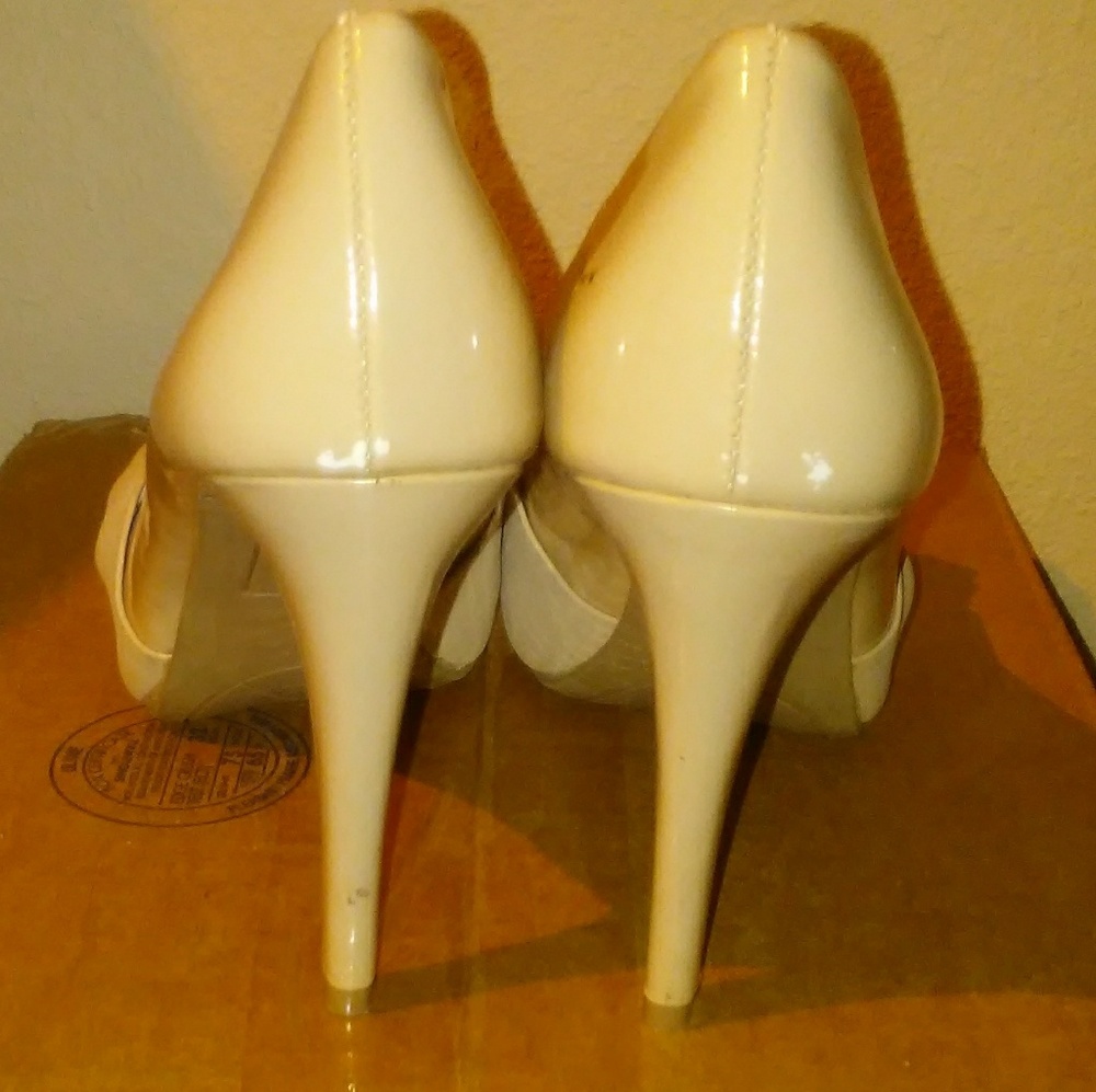 Heels - Picture 2 of 2